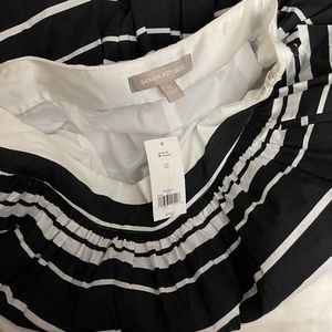Banana republic black and white skirt